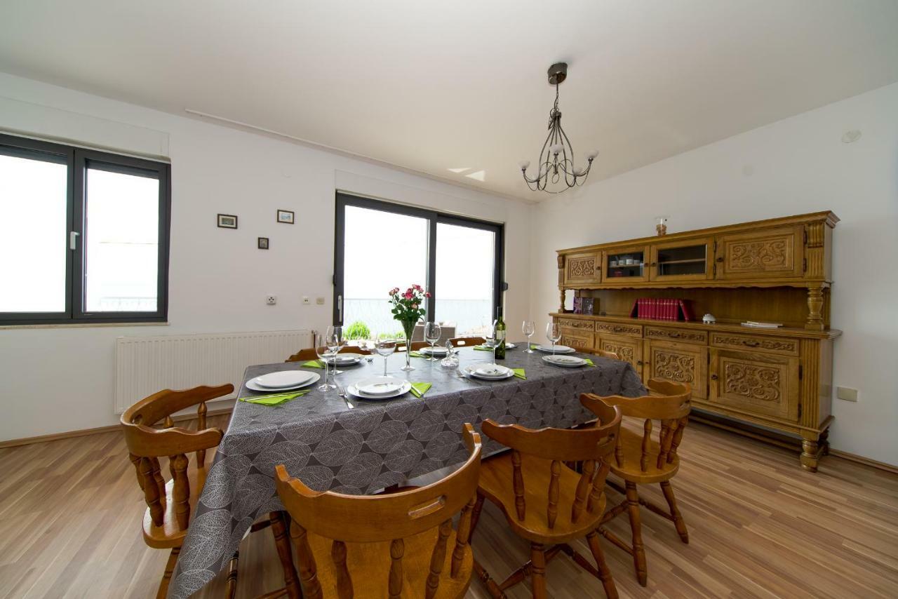 Apartments L&L Дуги-Рат Экстерьер фото